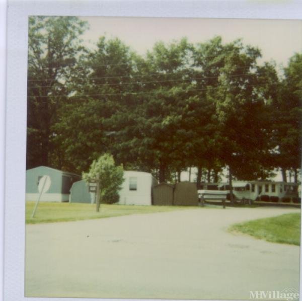 Photo of Woodland Village Mh Park, Shelbyville IN