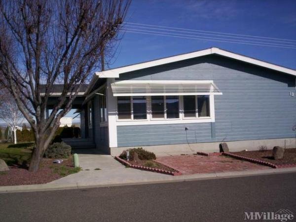 Photo 1 of 2 of park located at 355 Old Inland Empire Highway, Lot 32 Prosser, WA 99350