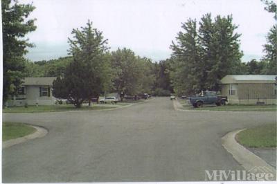 Photo 3 of 4 of park located at 108 Woodmoor Court Leavenworth, KS 66048