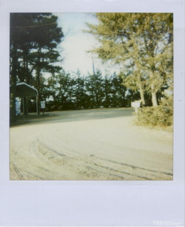 Photo of Whispering Pines Mobile Home Park, Hutchinson KS