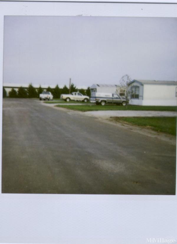 Photo 1 of 2 of park located at 1008 West Magnolia Road Salina, KS 67401