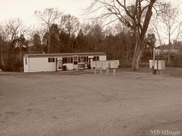 Photo of Brookwood Mobile Home Park, Bowling Green KY