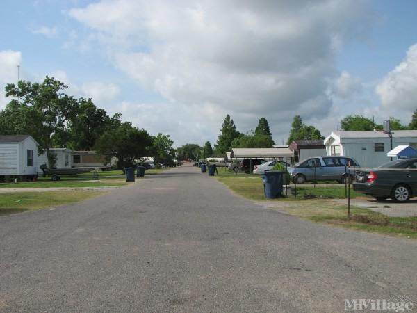 Photo 1 of 1 of park located at 2850 Hwy 190 W Port Allen, LA 70767