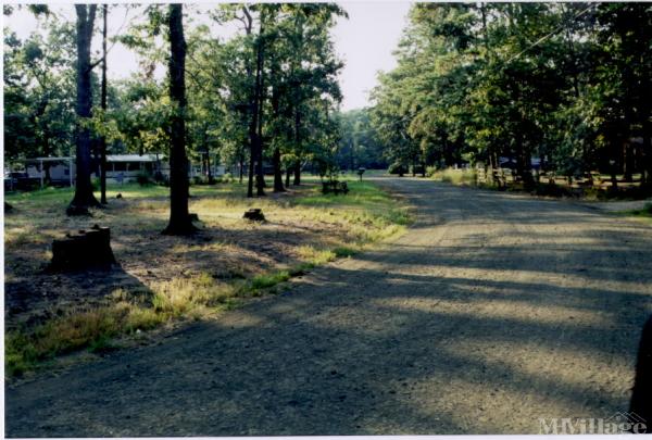 Photo 1 of 1 of park located at 1506 Grays Park Lane Florien, LA 71429