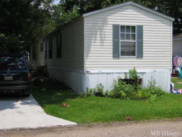 Photo of Summerwood Mobile Home Community, Lafayette LA