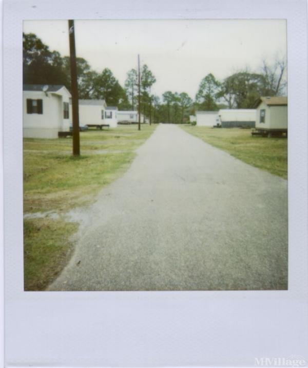 Photo of Lakeview Mobile Home Park, Youngsville LA