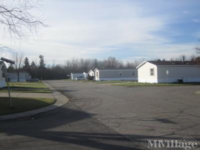 Photo 4 of 9 of park located at 5406 Torrey Road Flint, MI 48507