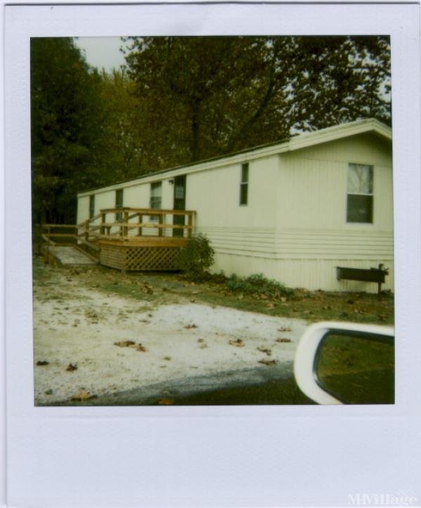 Photo of Whispering Lanes Mobile Home Park, Brookline MO