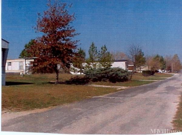 Photo 1 of 2 of park located at 2012 Airpark Rd Ozark, MO 65721