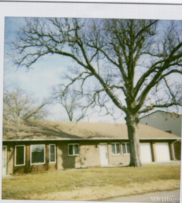 Photo 1 of 2 of park located at 1370 White Oak Street Harrisonville, MO 64701