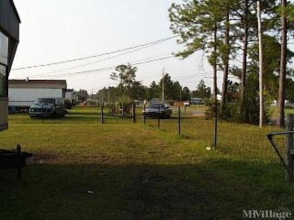 Photo 1 of 2 of park located at 18319 Smith Road Gulfport, MS 39503