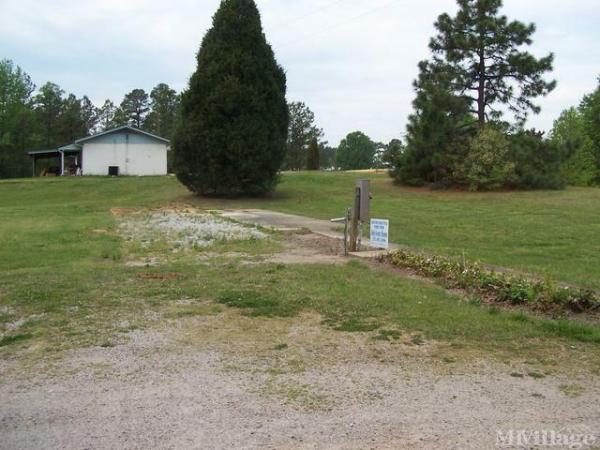 Photo 1 of 2 of park located at 2727 Us 158 Bypass Henderson, NC 27537