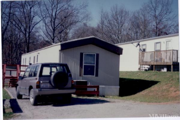 Photo 1 of 2 of park located at 722 Old Us Highway 70 Swannanoa, NC 28778