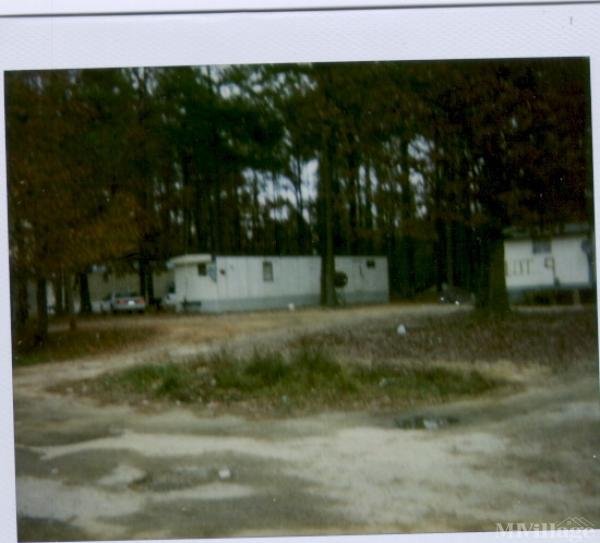 Photo of Stanley Mobile Home Park, Henderson NC