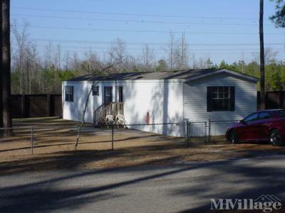 Photo 3 of 11 of park located at 105 Joseph Drive Raeford, NC 28376