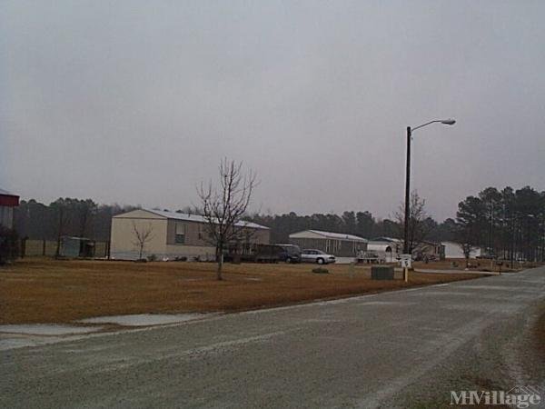 Photo of Foxtail Mobile Home Park, Kinston NC