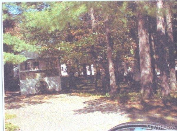 Photo 1 of 1 of park located at 76 White Rock Circle Tilton, NH 03276