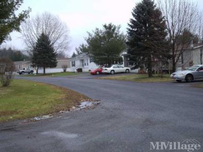 Photo 4 of 10 of park located at 12 Malta Gardens Apts Mechanicville, NY 12118