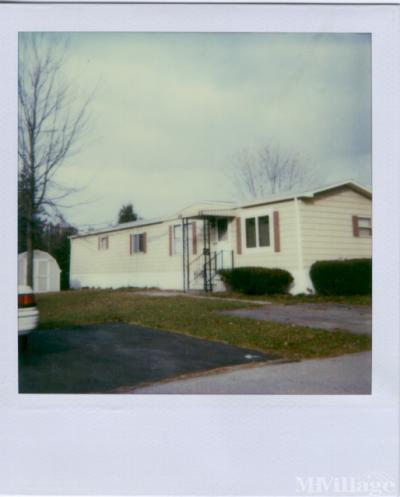 Photo 4 of 9 of park located at 1040 Violet Ave Hyde Park, NY 12538