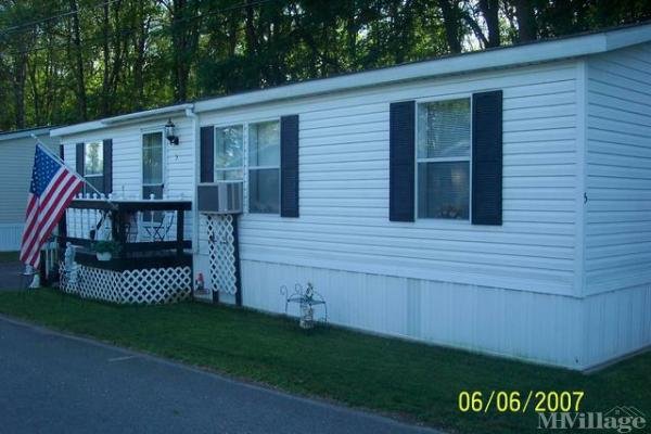 Photo of Lone Pine Community Mobile Home Park, Albany NY