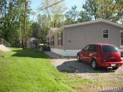 Photo 3 of 4 of park located at 3505 State Route 59 Ravenna, OH 44266