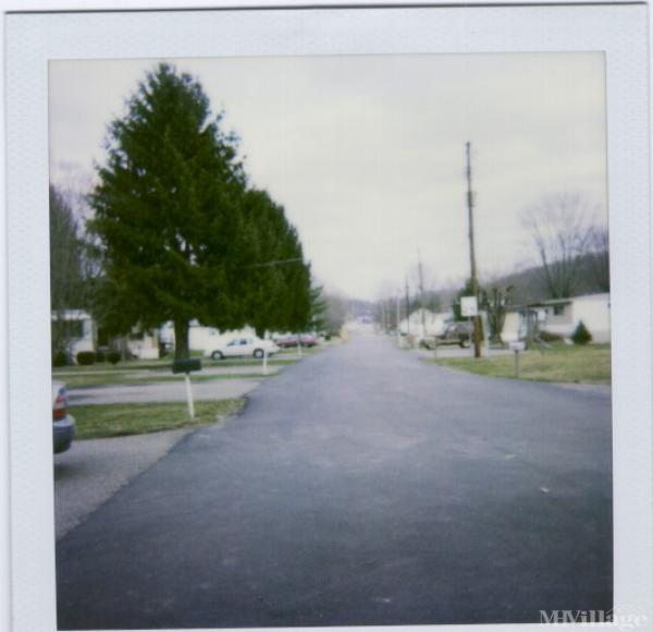 Colonial Grove Mobile Home Park in Zanesville, OH | MHVillage