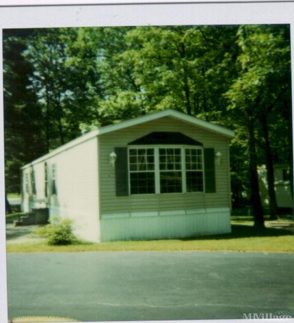 Photo of Edgewood Mobile Home Park, Ravenna OH