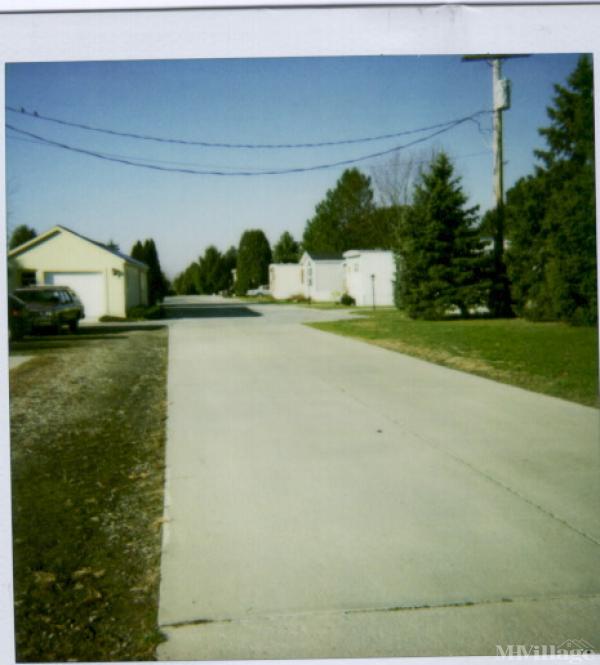 Manor M H Ct Mobile Home Park in OH MHVillage