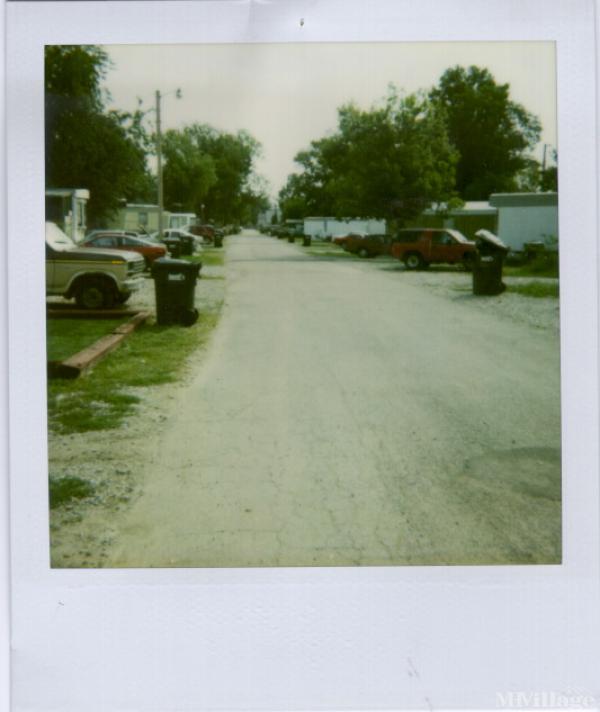 Lakeshore Mobile Home Park in Buckeye Lake, OH MHVillage