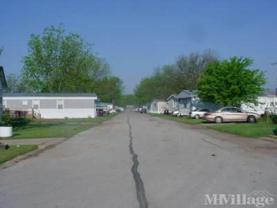 Photo 3 of 12 of park located at 16619 S. Memorial Dr Bixby, OK 74008