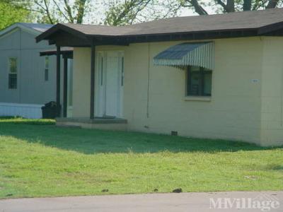 Photo 5 of 12 of park located at 16619 S. Memorial Dr Bixby, OK 74008