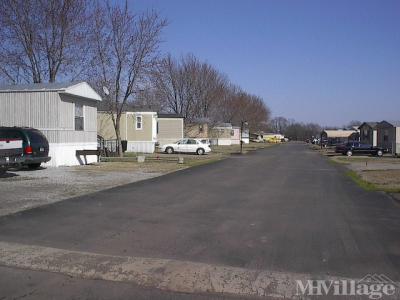 Photo 2 of 11 of park located at 24103 South Hwy 66 Claremore, OK 74019