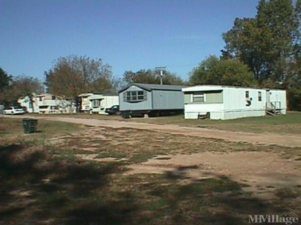 Photo 1 of 1 of park located at 225 E Cedar Wewoka, OK 74884