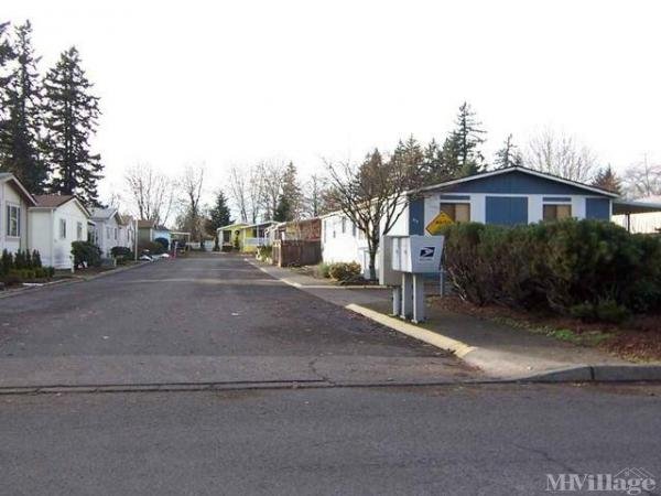 Photo of Elmwood Mobile Home Park, Canby OR