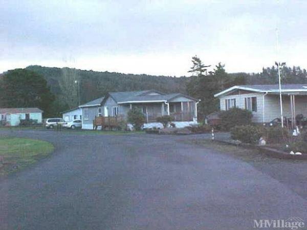 Photo of Glenwood Village Mobile Home Park, Warrenton OR