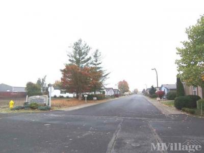 Photo 2 of 7 of park located at 10698 Cone St Donald, OR 97020
