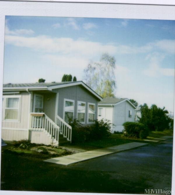 Photo of Chateau Mobile Village Park, Woodburn OR