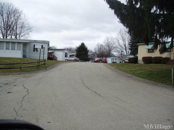 Oak Springs Mobile Home Park in Cranberry Township, PA | MHVillage