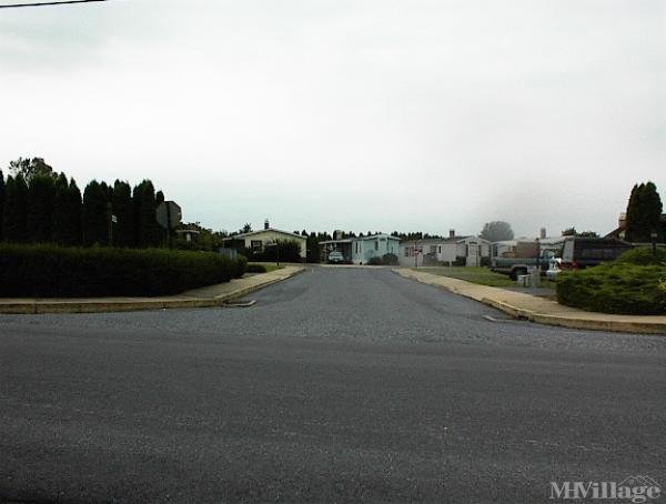Photo of Four Way Manor Mobile Home Park, Ephrata PA