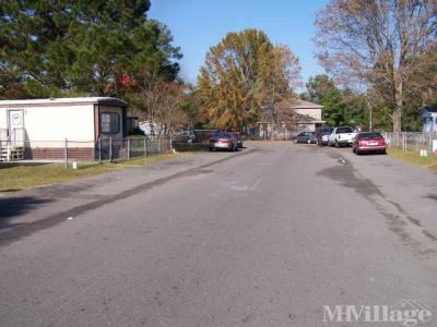 Photo 2 of 3 of park located at 5701 Dundrum Street Ste. A Charleston, SC 29418