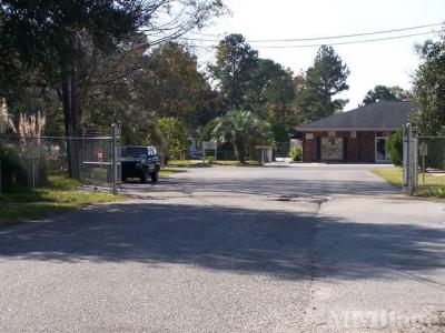 Photo 3 of 3 of park located at 5701 Dundrum Street Ste. A Charleston, SC 29418