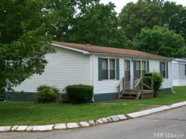 Photo 1 of 2 of park located at 1244 South Jackson Street Tullahoma, TN 37388