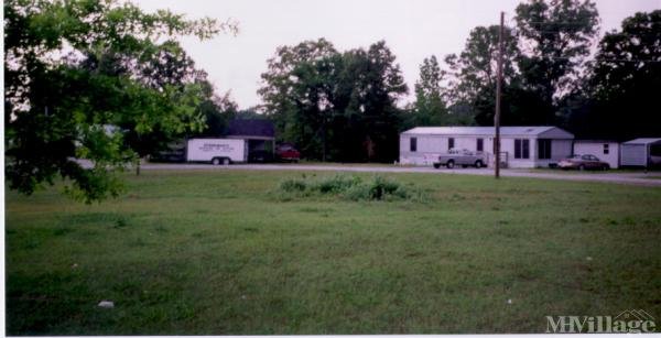 Photo 1 of 1 of park located at 14597 Hwy 104 Lexington, TN 38351
