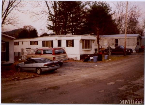Photo of Bishop's Mobile Home Park, Church Hill TN