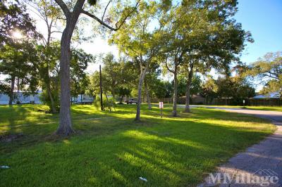 Photo 2 of 3 of park located at 6310 N Highway 146 Baytown, TX 77520