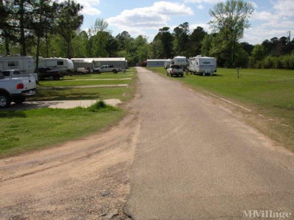 Photo of Holiday Springs Mobile Home Park, Marshall TX