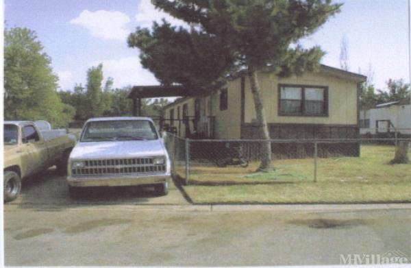 Photo of Kingswood Mobile Home Park, Lake Dallas TX