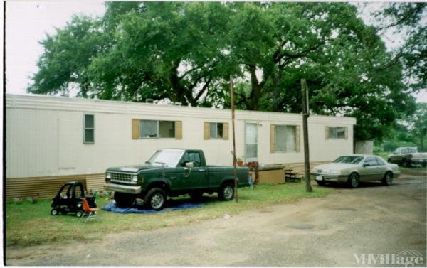 Photo of Woodland Terrace Mobile Home Park, Waco TX