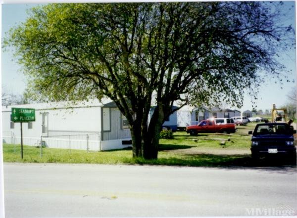 Photo of B & C Mobile Home Park, Bloomington TX