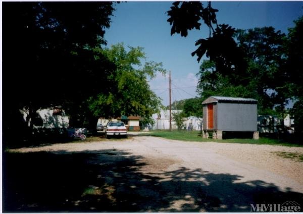 Photo of Lakeway Villa Mobile Home Park, Belton TX